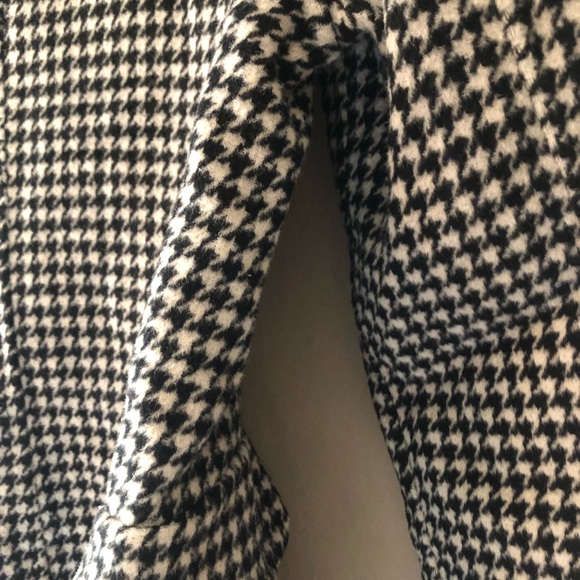 Belle & Bloom 100% wool long houndstooth coat size small - Picture 13 of 16